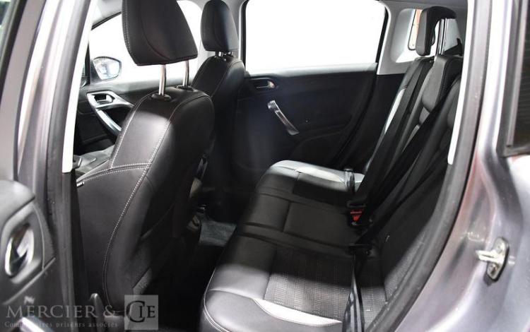 PEUGEOT 2008 GENERATION-I 1.2 PURETECH 80CH ALLURE GRIS DF-411-HP