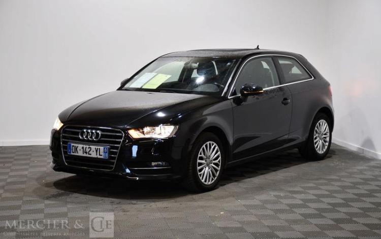 AUDI A3 1.6 TDI 110 AMBIENTE NOIR DK-142-YL