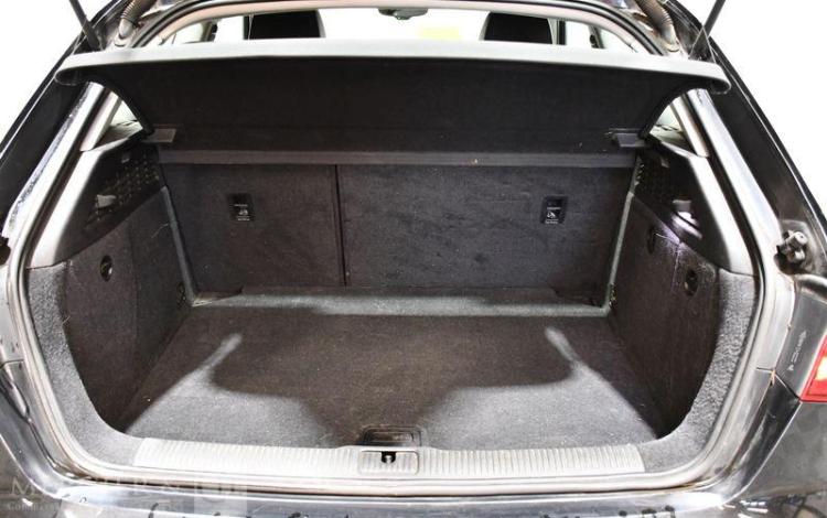 AUDI A3 1.6 TDI 110 AMBIENTE NOIR DK-142-YL