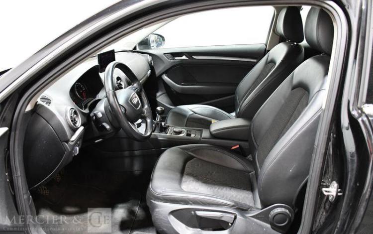 AUDI A3 1.6 TDI 110 AMBIENTE NOIR DK-142-YL