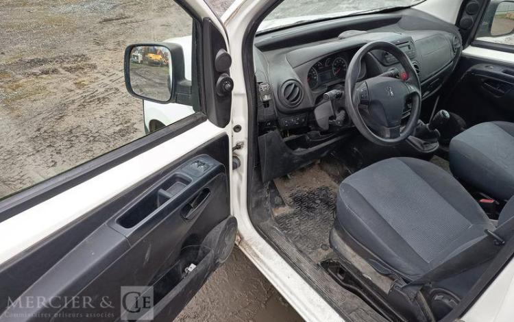 PEUGEOT BIPPER FOURGON  DM-184-ZW