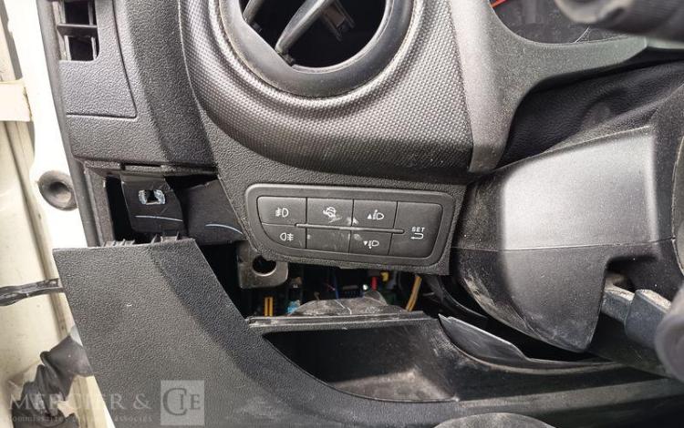 PEUGEOT BIPPER FOURGON  DM-184-ZW