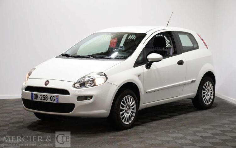 FIAT PUNTO BLANC DM-258-KG