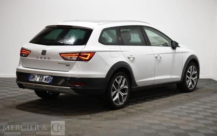 SEAT LEON SW 2,0 TDI 184CH DSG X-PERIENCE BLANC DM-713-WB
