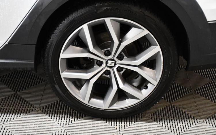 SEAT LEON SW 2,0 TDI 184CH DSG X-PERIENCE BLANC DM-713-WB