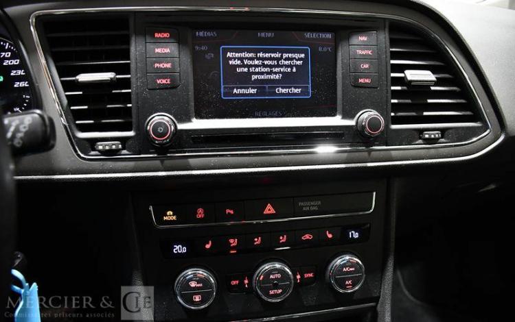 SEAT LEON SW 2,0 TDI 184CH DSG X-PERIENCE BLANC DM-713-WB