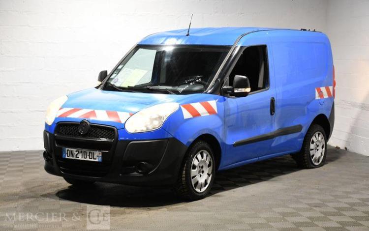 FIAT DOBLO GNV BLEU DN-210-DL