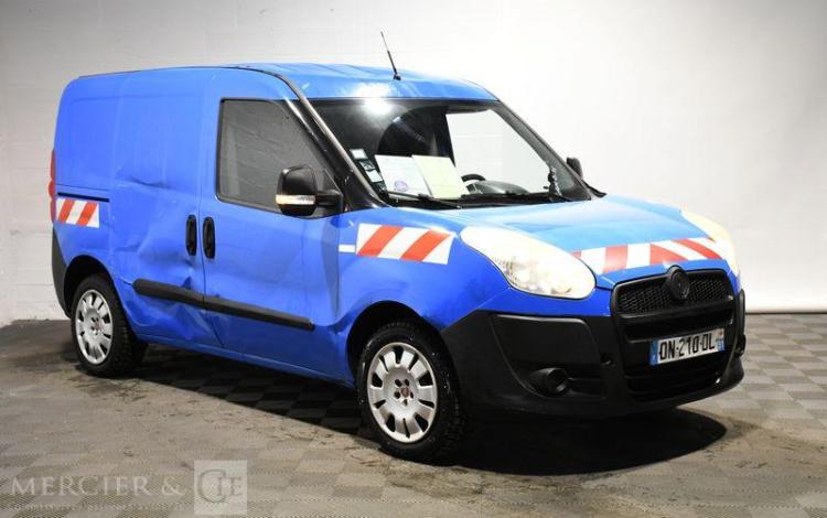 FIAT DOBLO GNV BLEU DN-210-DL