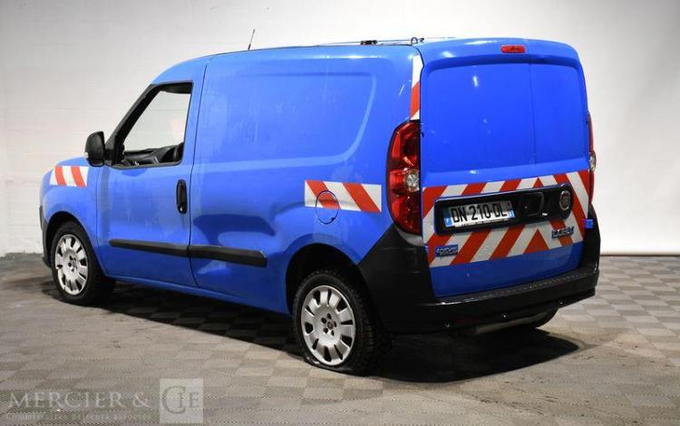 FIAT DOBLO GNV BLEU DN-210-DL