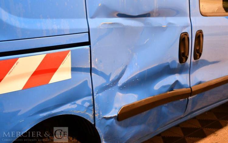 FIAT DOBLO GNV BLEU DN-210-DL