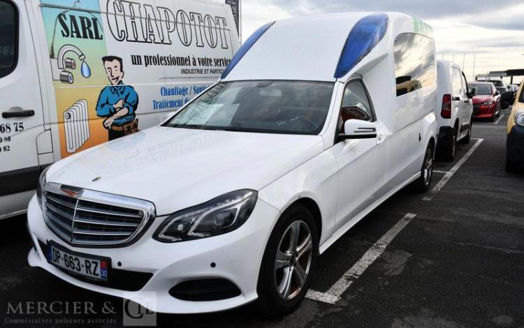 MERCEDES CLASSE E250 AMBULANCE BLANC DP-663-RZ