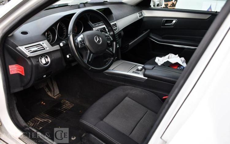 MERCEDES CLASSE E250 AMBULANCE BLANC DP-663-RZ