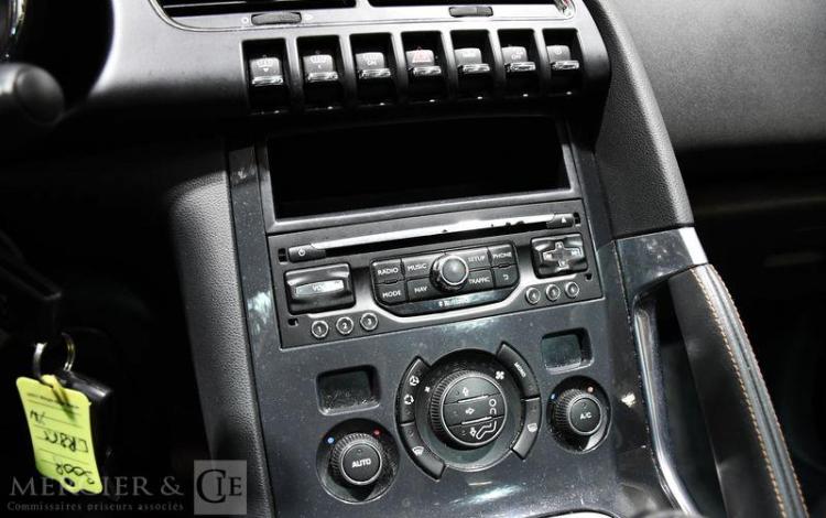 PEUGEOT 3008 GENERATION-I 1.6 BLUEHDI 120CH CROSSWAY S&S GRIS DR-865-YN