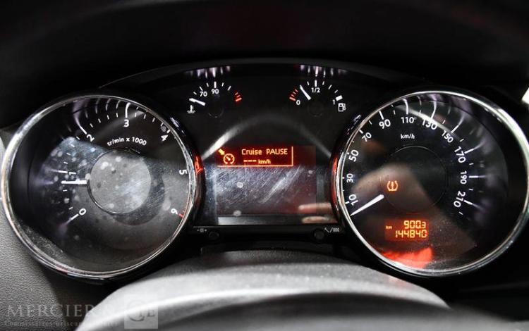 PEUGEOT 3008 1.6 BLUEHDI 120CH CROSSWAY GRIS DR-865-YN