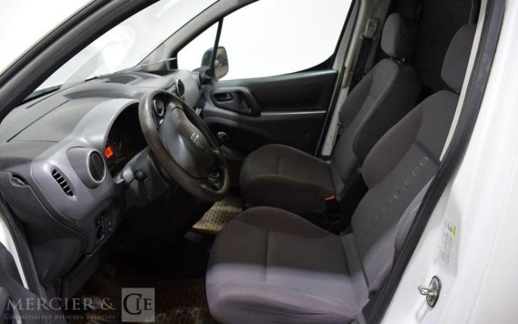 CITROEN BERLINGO HDI BLANC DT-929-BH