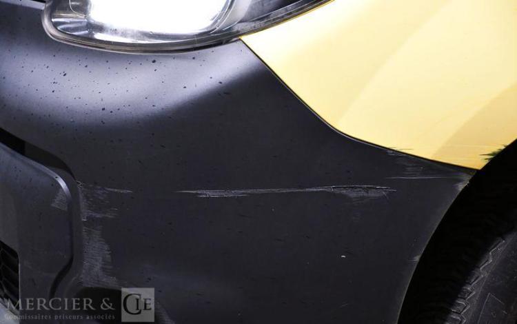 RENAULT KANGOO ZE JAUNE DV-431-LQ