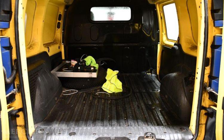 RENAULT KANGOO ZE  
 JAUNE DV-483-RY