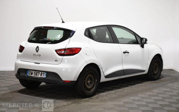 RENAULT CLIO  DW-587-RT