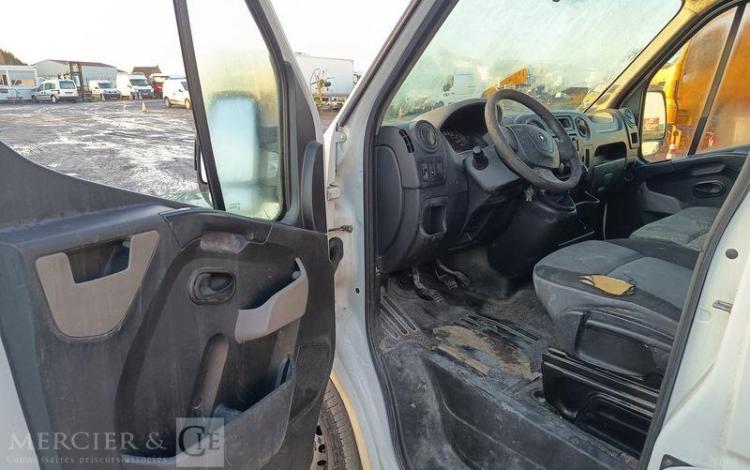 RENAULT MASTER FOURGON  DX-677-SH