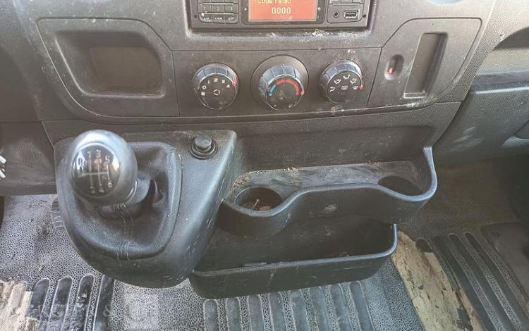 RENAULT MASTER FOURGON  DX-677-SH