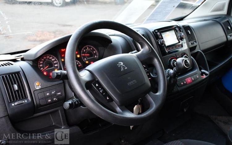 PEUGEOT BOXER HDI BLEU DY-678-YW