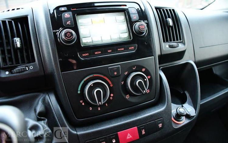 PEUGEOT BOXER HDI BLEU DY-678-YW