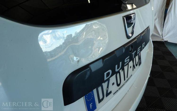 DACIA DUSTER 1.2 TCE 125 PRESTIGE 4X2 BLANC DZ-017-XC
