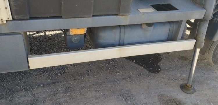 NISSAN CABSTAR 3,0 TD 125 CV AVEC NACELLE MULTITEL 160 ALU DS – DIESEL –  ANNEE 2001 BLANC DZ-453-YV