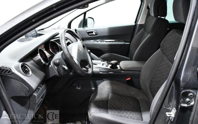 PEUGEOT 3008 1,6 BLUE HDI 120CH STYLE GRIS DZ-621-DS