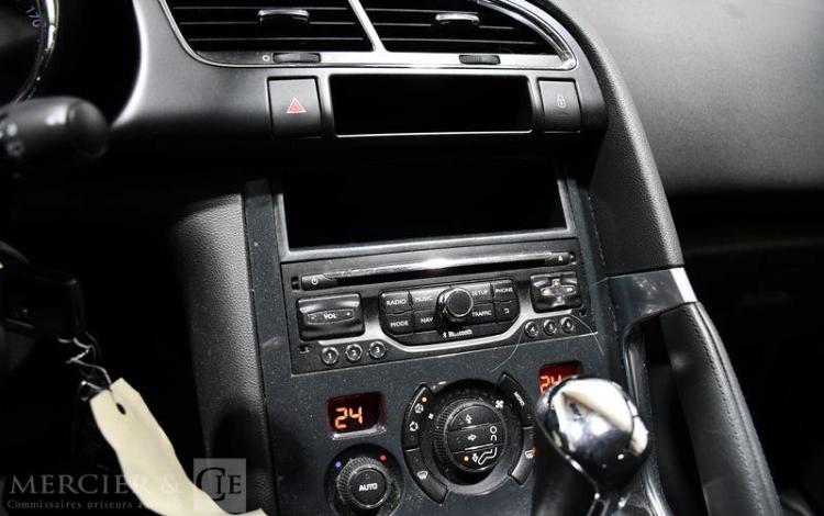 PEUGEOT 3008 1,6 BLUE HDI 120CH STYLE GRIS DZ-621-DS