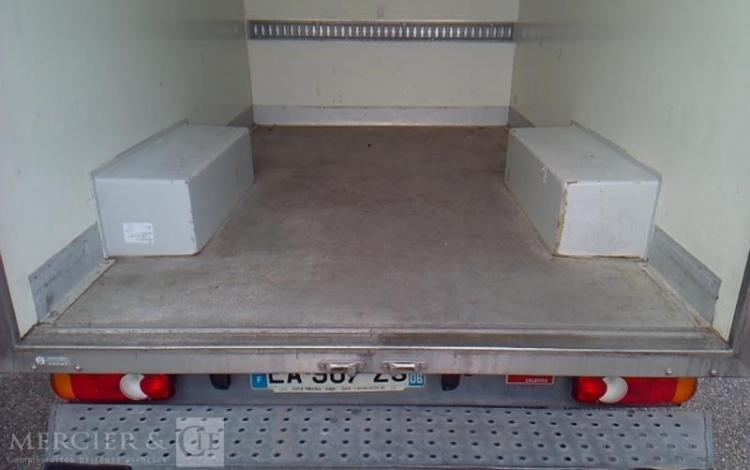 RENAULT MASTER 2,3 DCI 125 FRIGO BLANC EA-907-ZS