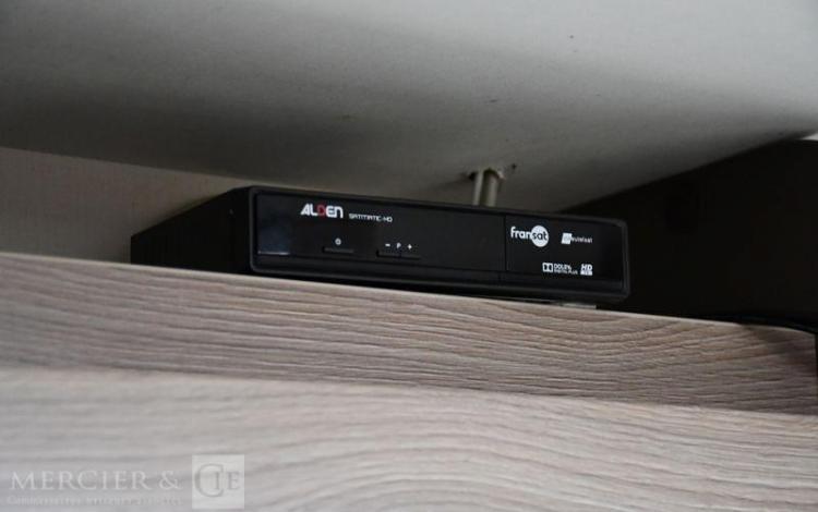 CHALLENGER CAMPING CAR GENESIS 190 CHALLENGER – FORD TRANSIT 2.2L – 155CV  EB-325-RJ