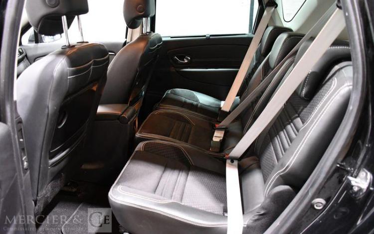 RENAULT SCENIC XMOD 1.5 DCI 110CH ENERGY BOSE NOIR EB-608-CL