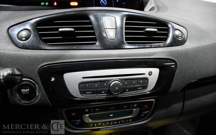 RENAULT SCENIC XMOD 1.5 DCI 110CH ENERGY BOSE NOIR EB-608-CL