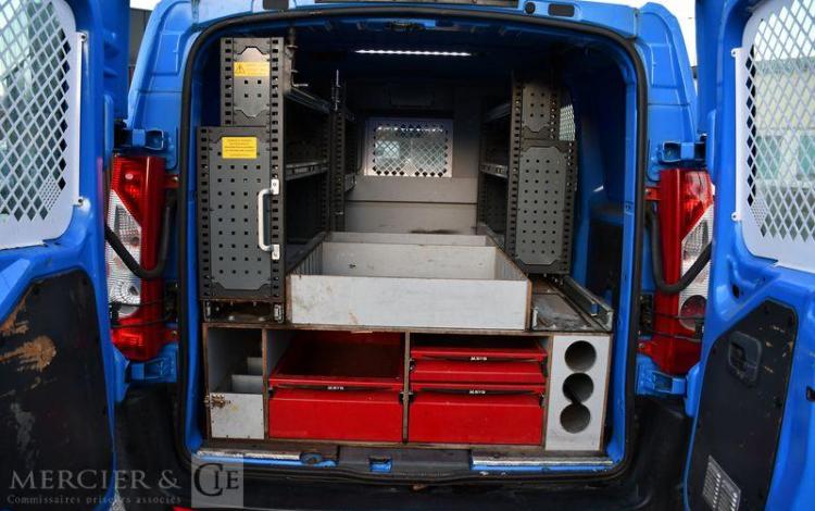 PEUGEOT EXPERT HDI BLEU ED-233-VQ