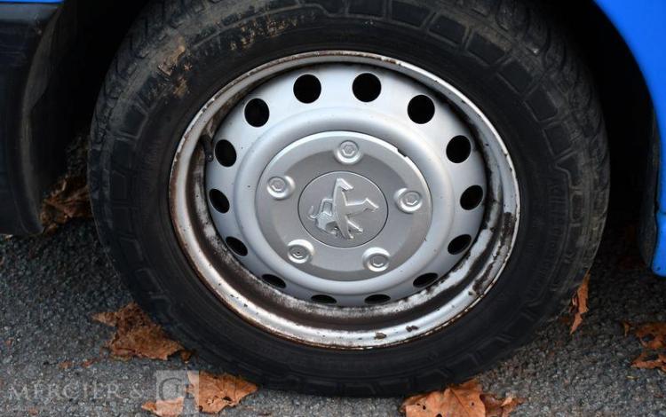 PEUGEOT EXPERT HDI BLEU ED-233-VQ