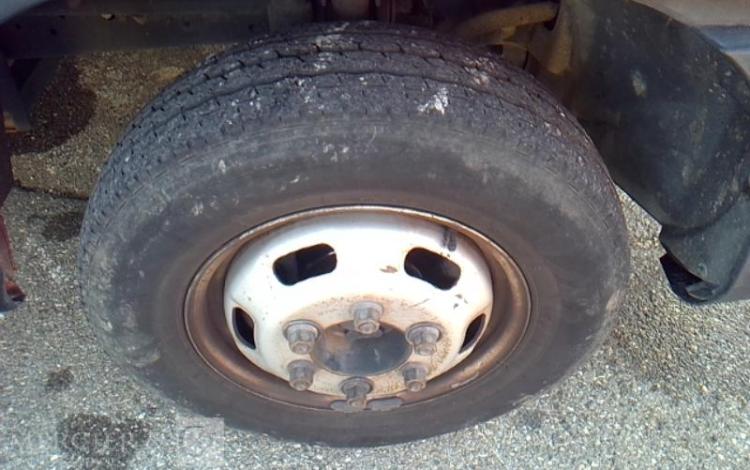 IVECO 35-130 BENNE SIMPLE CABINE COFFRE ROUGE EE-062-CH