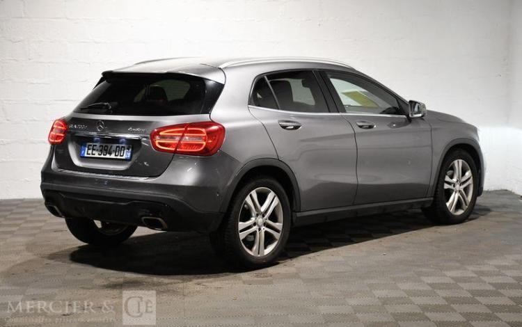 MERCEDES GLA 2.2 200 CDI 135 SENSATION 4MATIC 7G-DCT BVA GRIS EE-394-DD