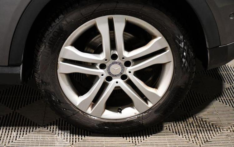 MERCEDES GLA 2.2 200 CDI 135 SENSATION 4MATIC 7G-DCT BVA GRIS EE-394-DD