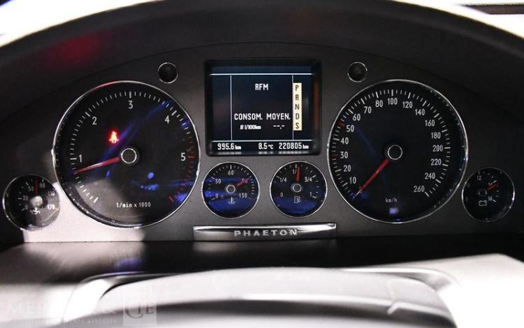 VOLKSWAGEN PHAETON PHASE I 3.0TDI 4 MOTION V6 24V 224CV BOITE AUTO NOIR EF-743-VK