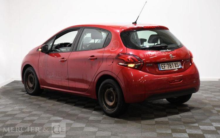 PEUGEOT 208 A,E ACTIVE ROUGE EF-781-XS