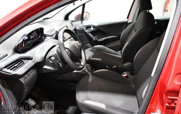 PEUGEOT 208 A,E ACTIVE ROUGE EF-781-XS