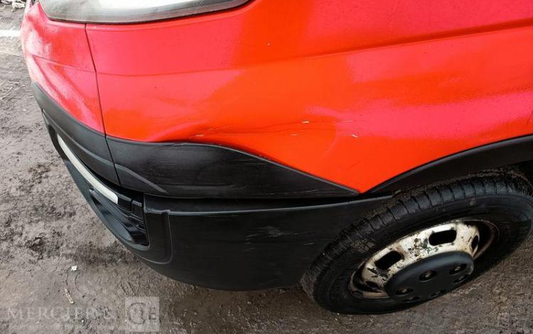 IVECO 35C13 BENNE SIMPLE CABINE COFFRE  EG-589-AH