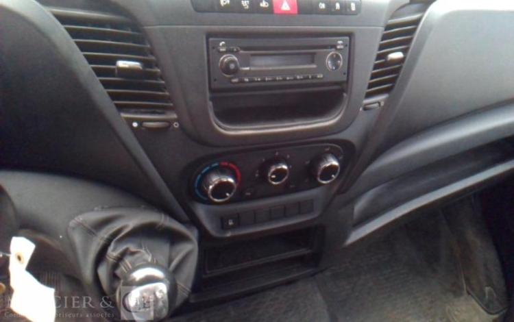 IVECO 35C13 BENNE SIMPLE CABINE COFFRE  EG-751-NV