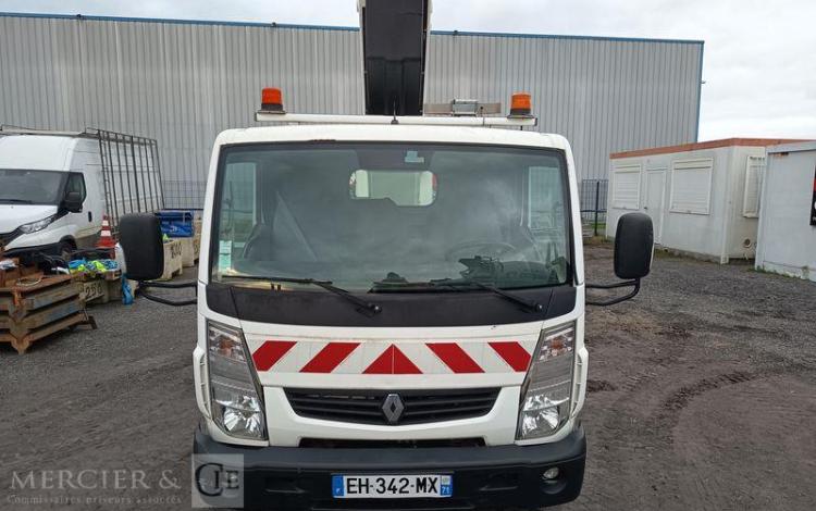 RENAULT MAXITY AVEC NACELLE KLUBB VT-60 NE -17 M – DIESEL – 1982 HEURES – ANNE 2016 BLANC EH-342-MX