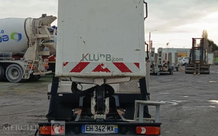 RENAULT MAXITY AVEC NACELLE KLUBB VT-60 NE -17 M – DIESEL – 1982 HEURES – ANNE 2016 BLANC EH-342-MX