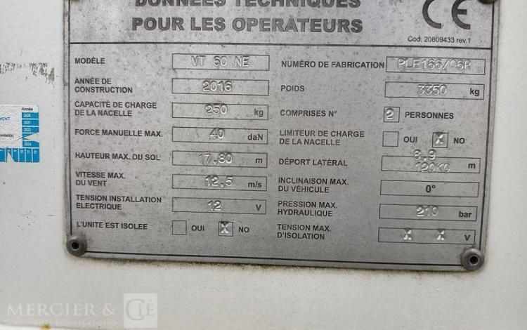 RENAULT MAXITY AVEC NACELLE KLUBB VT-60 NE -17 M – DIESEL – 1982 HEURES – ANNE 2016 BLANC EH-342-MX