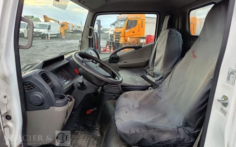 RENAULT MAXITY AVEC NACELLE KLUBB VT-60 NE -17 M – DIESEL – 1982 HEURES – ANNE 2016 BLANC EH-342-MX