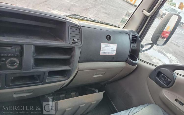 RENAULT MAXITY AVEC NACELLE KLUBB VT-60 NE -17 M – DIESEL – 1982 HEURES – ANNE 2016 BLANC EH-342-MX