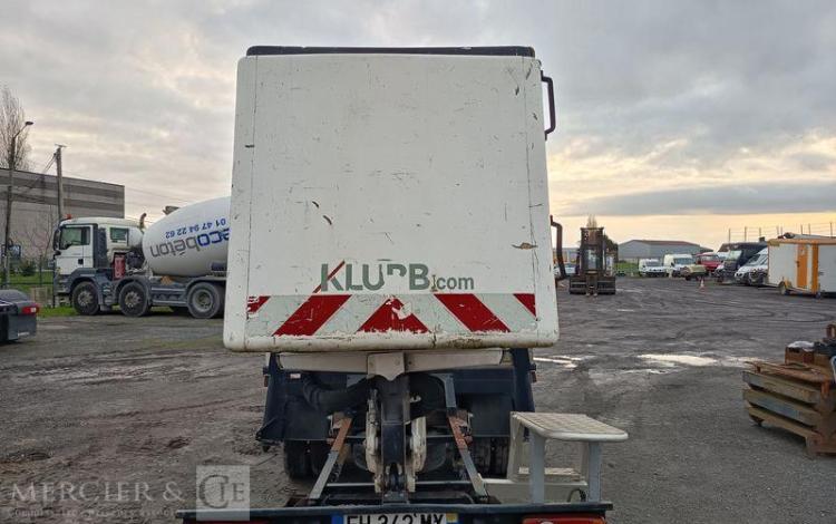 RENAULT MAXITY AVEC NACELLE KLUBB VT-60 NE -17 M – DIESEL – 1982 HEURES – ANNE 2016 BLANC EH-342-MX